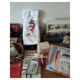 Collection of Home Décor and Linens