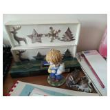Collection of Home Décor and Linens