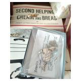 Collection of Home Décor and Linens