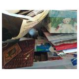 Collection of Home Décor and Linens