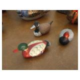 Collection Of Loon And Bird Décor