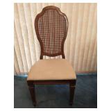 Dining Table With Four Thomasville Chairs