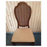 Dining Table With Four Thomasville Chairs