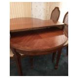 Dining Table With Four Thomasville Chairs
