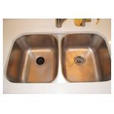 Kitchen Sink with Faucet and Disposal