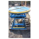 Spinning Table With Height Adjustment