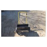 Yardworks Lawn Spreader
