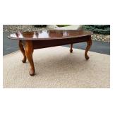 Traditional Mahogany Oval Cocktail Table