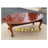 Traditional Mahogany Oval Cocktail Table