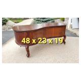 Low Profile Kidney Shaped Table