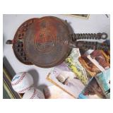 Antique Cast Iron Over the fire/fla...