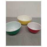 Vintage Pyrex Mixing Bowls