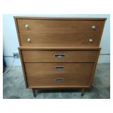 Mid Century Modern Mainline 5 Drawer Chest By Hooker