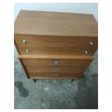 Mid Century Modern Mainline 5 Drawer Chest By Hooker