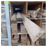 2 1/2" x 3/4" Red Oak Base Moulding (SC1D)