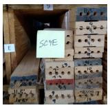 3 1/4" x 11/16" Red Oak Casing (SC9E)