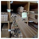 2 1/4" x 9/16" Red Oak Crown Moulding (SC13D)