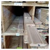 2 3/4" x 9/16" Red Oak Crown Moulding (SC15D)