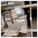 2 3/4" x 9/16" Red Oak Crown Moulding (SC18D)