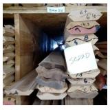 3 1/2" x 3/4" Red Oak Crown Moulding (SC22D)