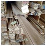 3 1/2" x 3/4" Red Oak Crown Moulding (SC22D)
