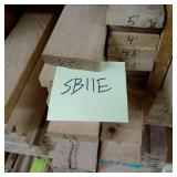 2 1/2" x 5/8" Red Oak Casing (SB11E)
