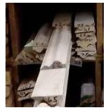 2 1/2" x 3/4" Red Oak Chair Rail (SB18D)