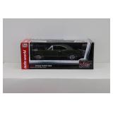 Auto World Car and Driver 1:18 1969 Dodge Super Bee