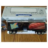 Set of two Semi