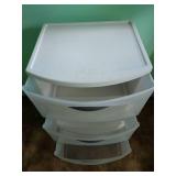 Stacking storage bins