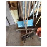 Lot of garage items