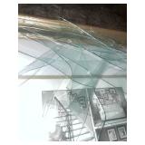 ASSORTED PICTURE FRAMES AND HOME DECOR. VARIOUS KINDS AND CONDITIONS. SEE PICTURES!!