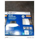 COMMERCIAL ELECTRIC 4 IN. WHITE FLUSH ROUND WET RATED LED INTEGRATED RECESSED LIGHTING KIT. SEE PICTURES!!
