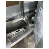 DYNA-GLO 4-BURNER PROPANE GAS GRILL IN STAINLESS STEEL WITH GRIDDLE. SEE PICTURES!!