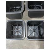ASSORTED PLANTING POTS. VARIOUS SIZES. SEE PICTURES!!