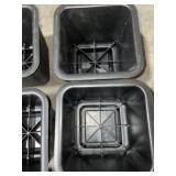 ASSORTED PLANTING POTS. VARIOUS SIZES. SEE PICTURES!!