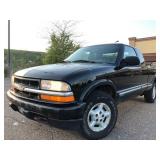2000 Chevrolet S-10 - 1 OWNER - 4X4