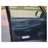 2000 Chevrolet S-10 - 1 OWNER - 4X4