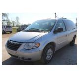 2005 Chrysler Town & Country Touring