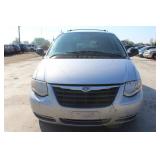 2005 Chrysler Town & Country Touring