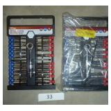 2 new sets of 1/4" sockets with ratchet, blue side is metric, red is standard