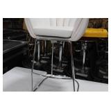 Metal Bar Chair White 23"Wx21"Dx35"H