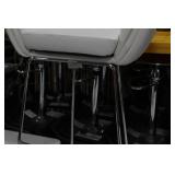 Metal Bar Chair White 23"Wx21"Dx35"H