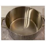 Cookware Items; Roasting Pan and 8 Quart Stock Pot