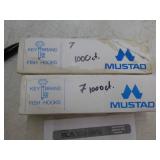 Lot of (2 Boxes) Mustad Fish Hooks 1000-count Size 7