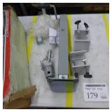 U.S. General Sidewind Square Steel Tube Drop Leg Jack 3500 lbs (in original packaging)