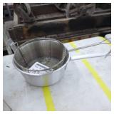 Aluminum Pot, Strainer and Fryer Basket