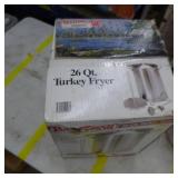 Bayou Classic Turkey Fryer 26 Quart (in box)