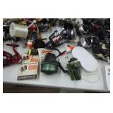 Lot of Fishing Reels (for parts and repair)