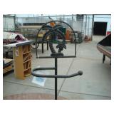 TP Stand, Parrot Flag